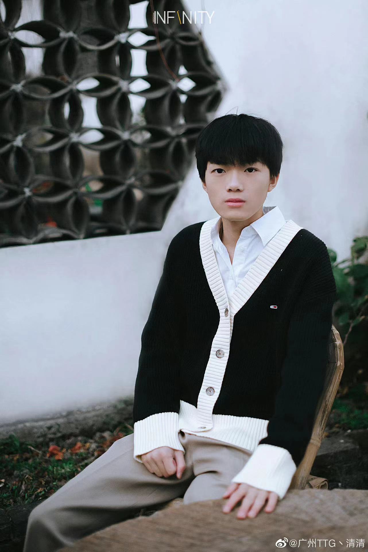 说完s组的队伍,那么我们说下a组的队伍吧,首先回归老东家dyg,其实这